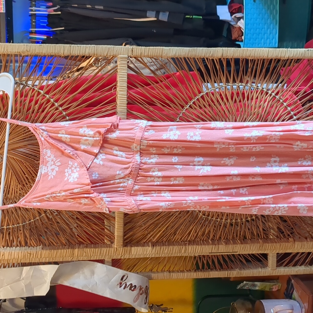 NWOT never worn Peyton and Parker coral floral print dress